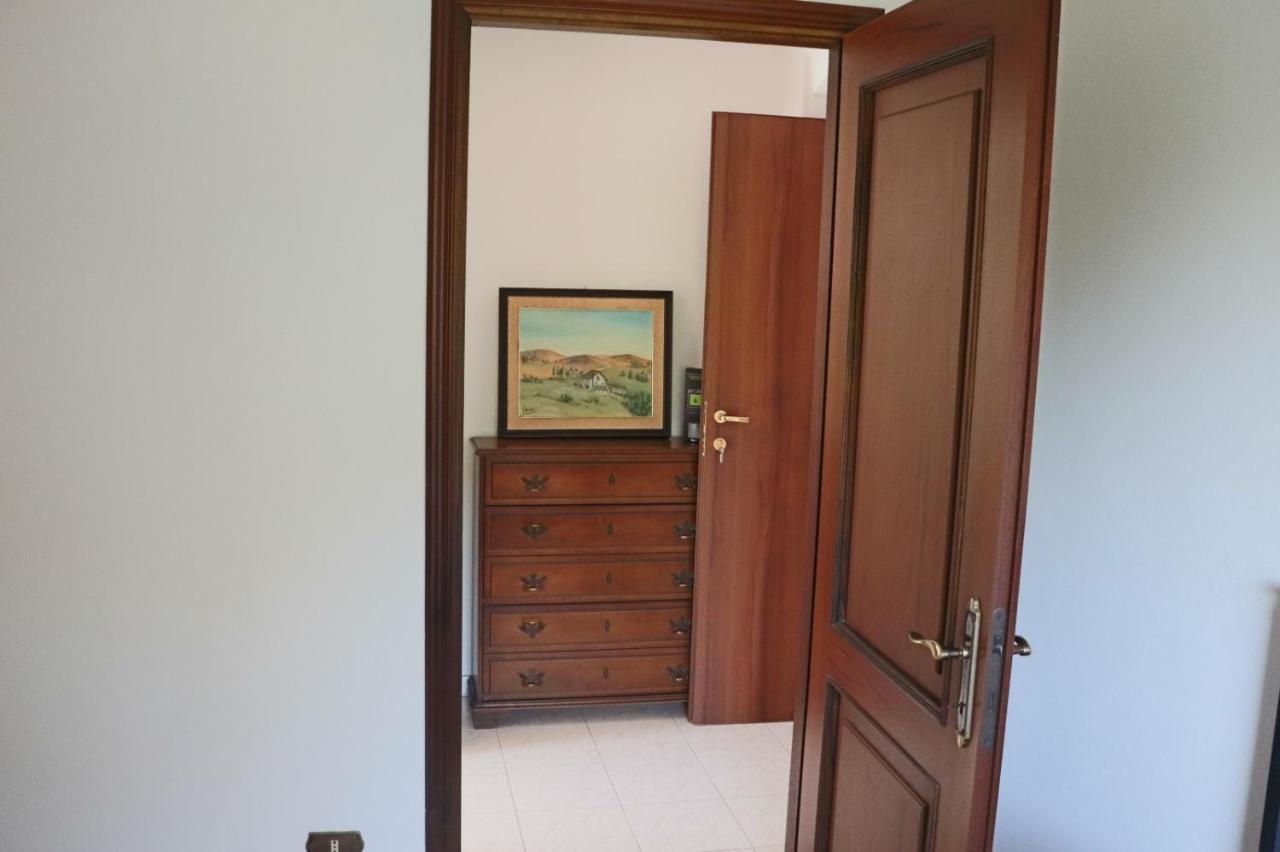 Отель Antico Lavatoio Luni Экстерьер фото
